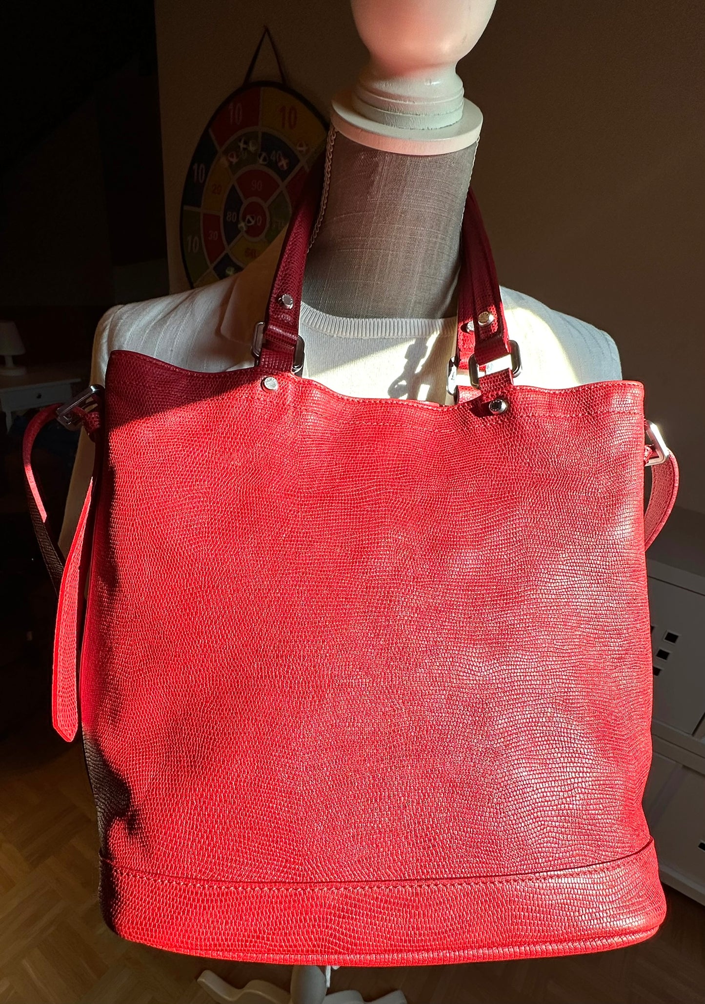 Sac à main Longchamp Gatsby en cuir rouge.