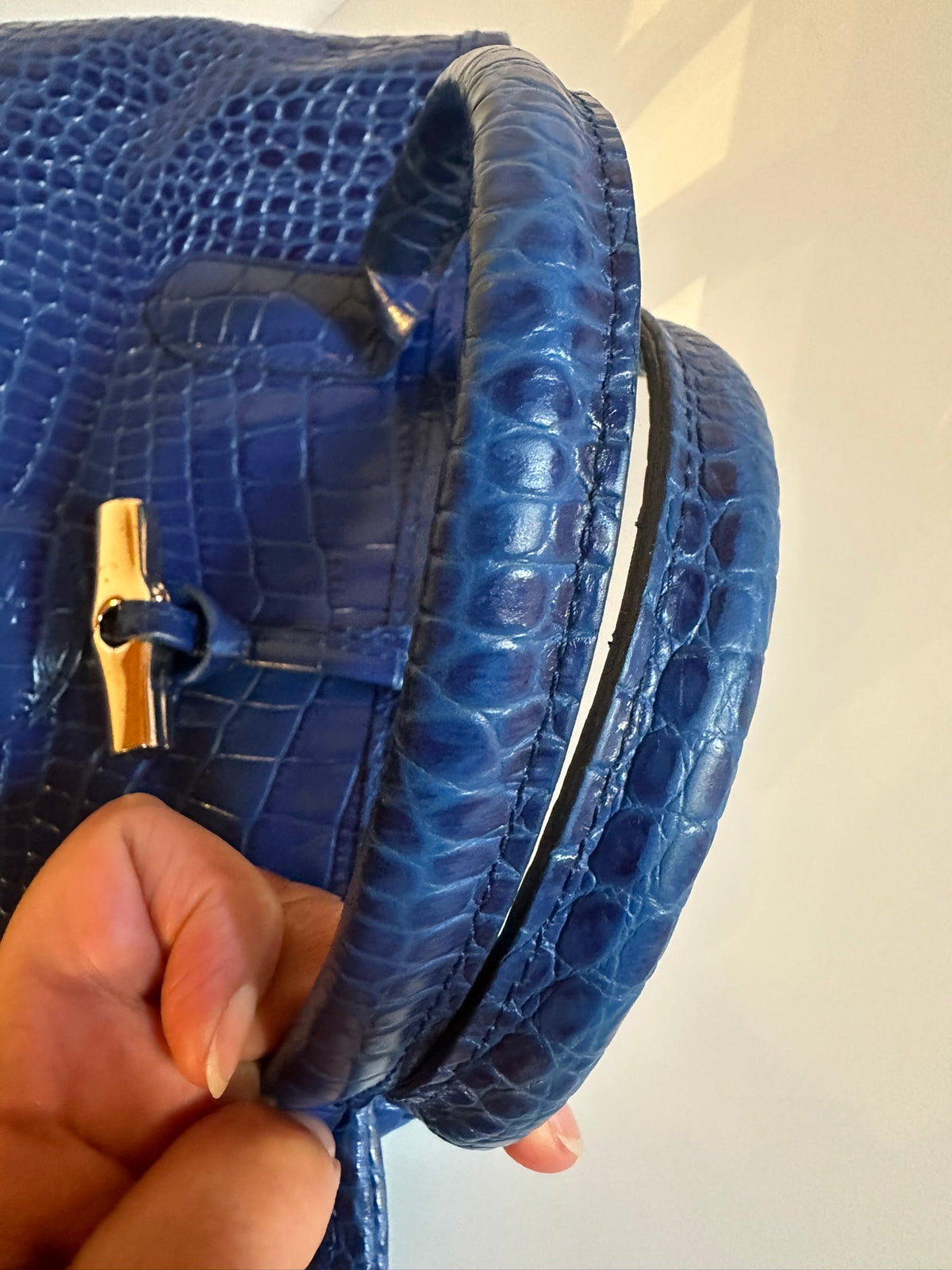 Sac Longchamp Roseau - Cuir Croco Bleu Roi taille M