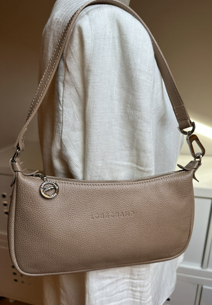 Longchamp sac baguette camel
