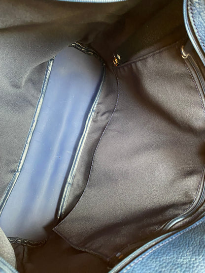 Longchamp Dreifarbige Tragetasche aus Canvas & Leder.