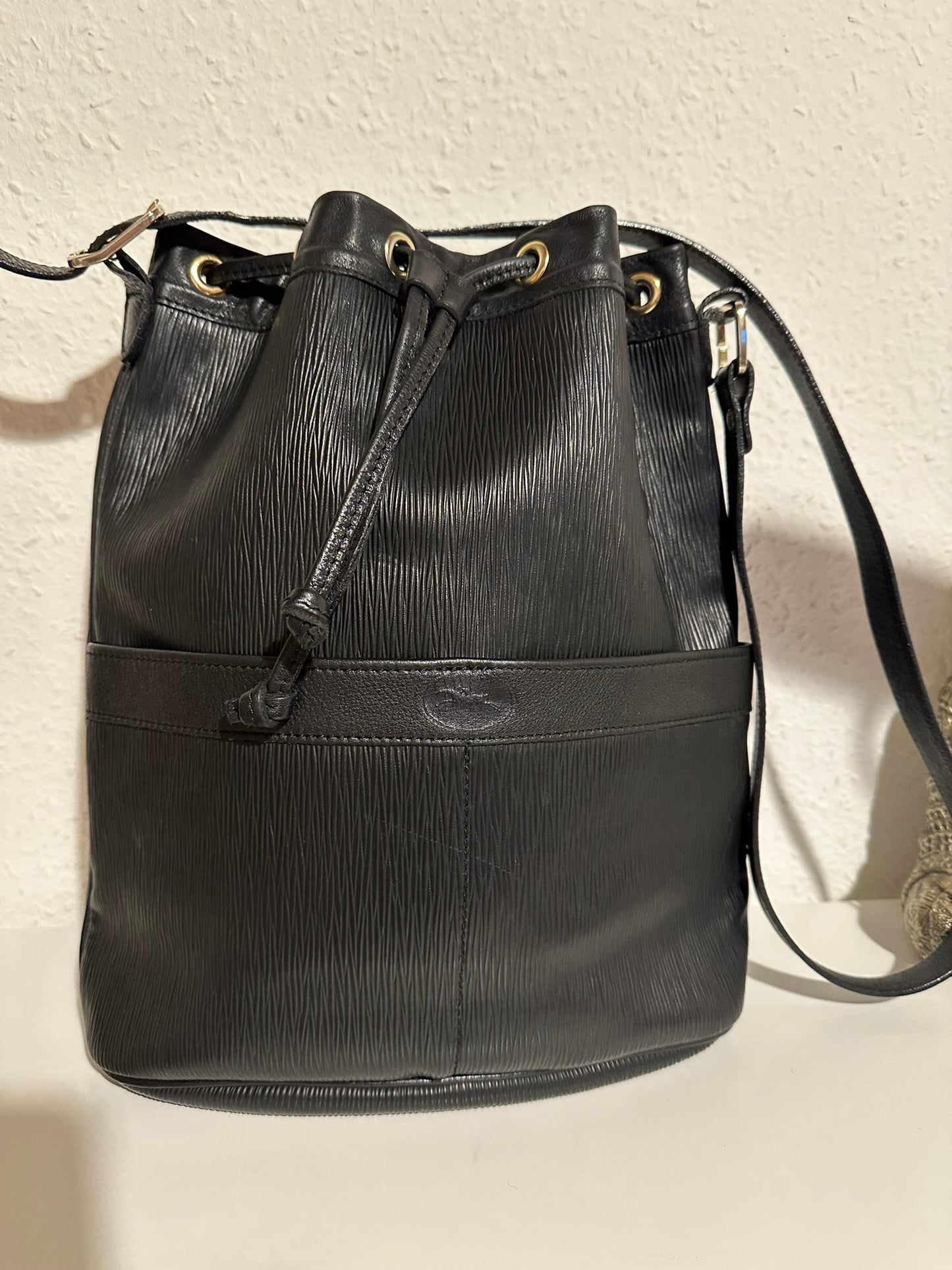 Longchamp sac seau vintage en cuir épis noir