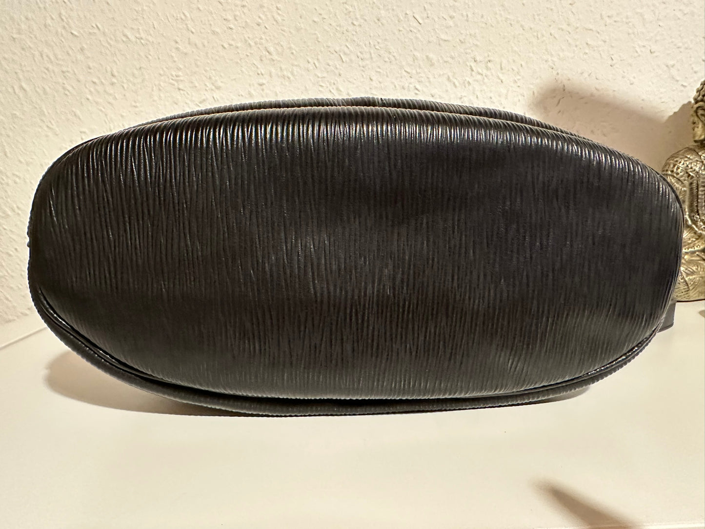 Longchamp sac seau vintage en cuir épis noir