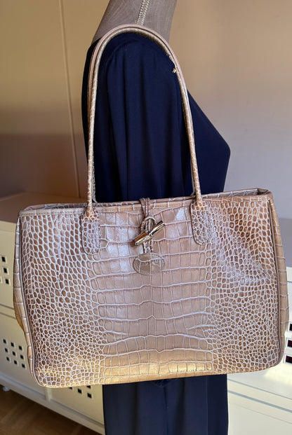 Große Longchamp Roseau Tasche - Beiges Krokodil-Leder.